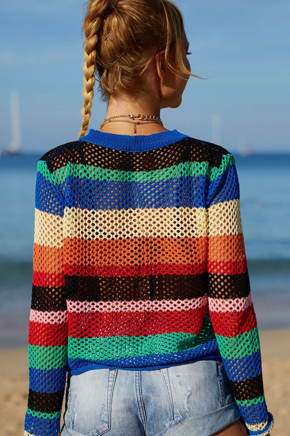 Vestido playero de manga larga calado con rayas de arcoíris