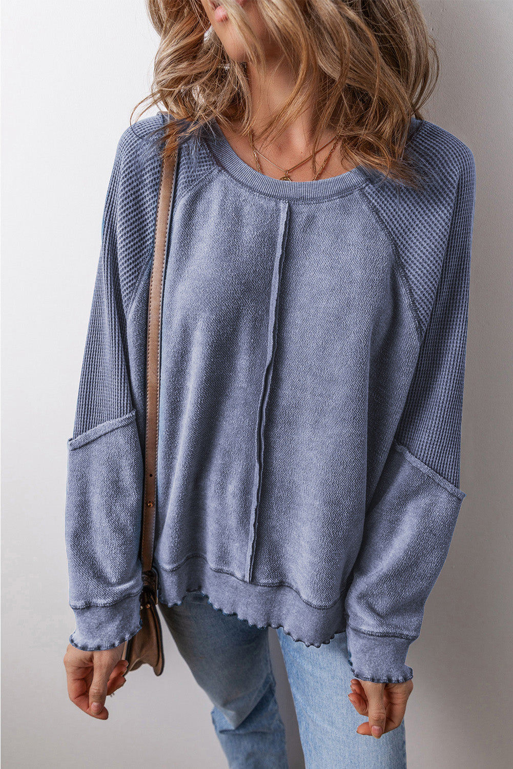 Sudadera de cuello redondo y manga larga