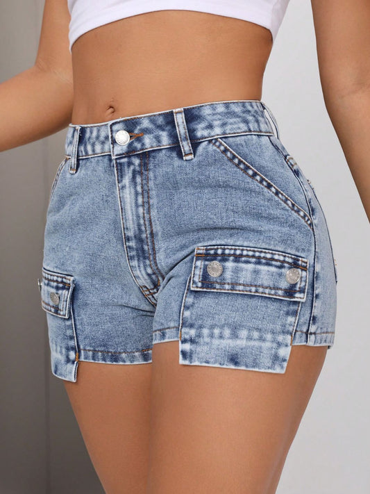 Shorts vaqueros de talle medio con bolsillos